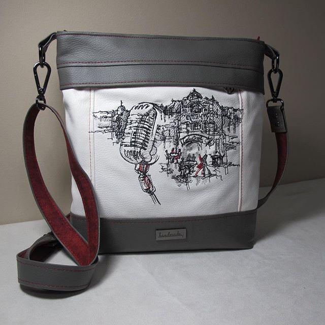 Mousqueton 38 mm - Antique Brass - Licence To Quilt