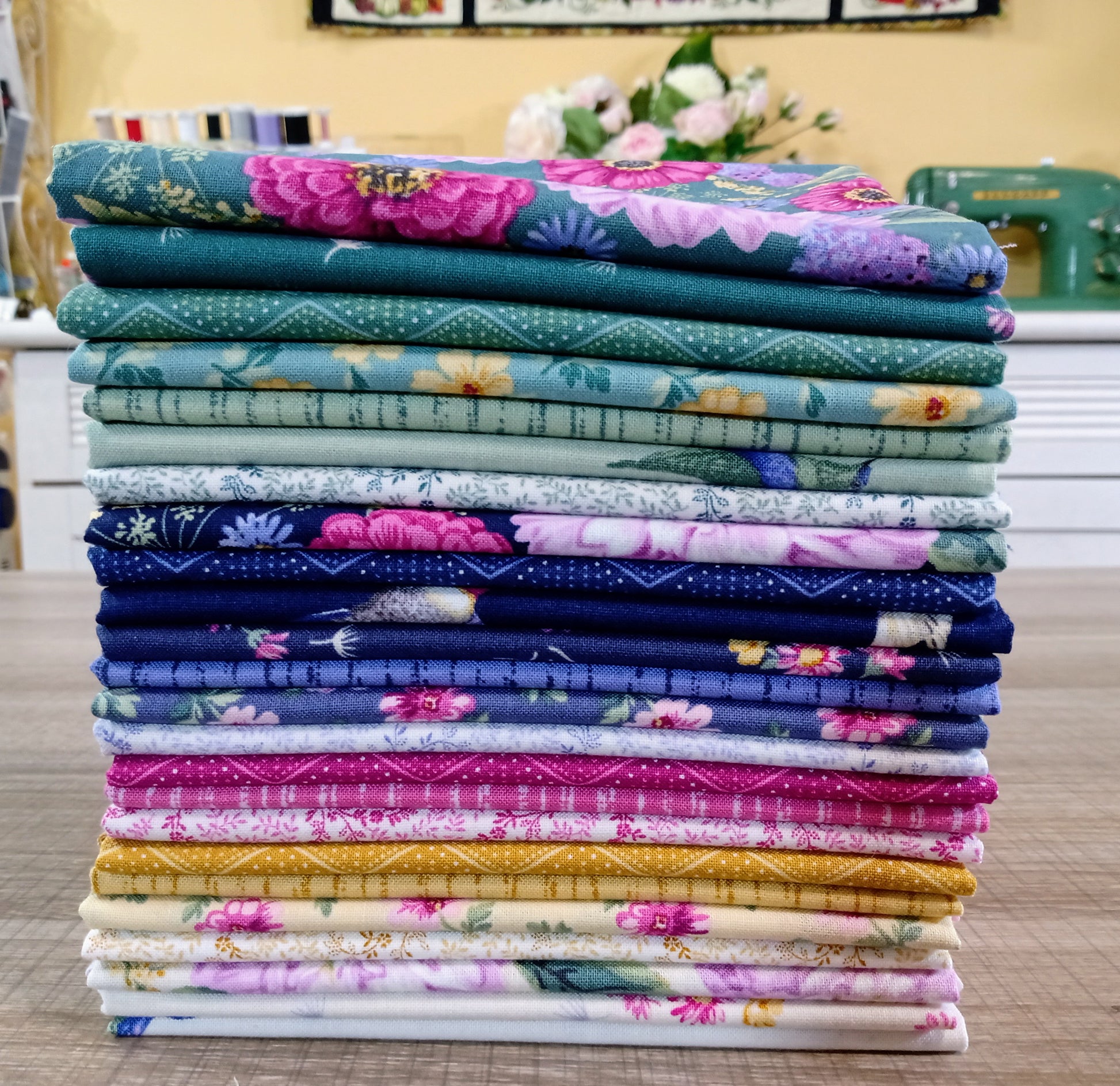 Avalon - Fat Quarter (24) - Licence To Quilt