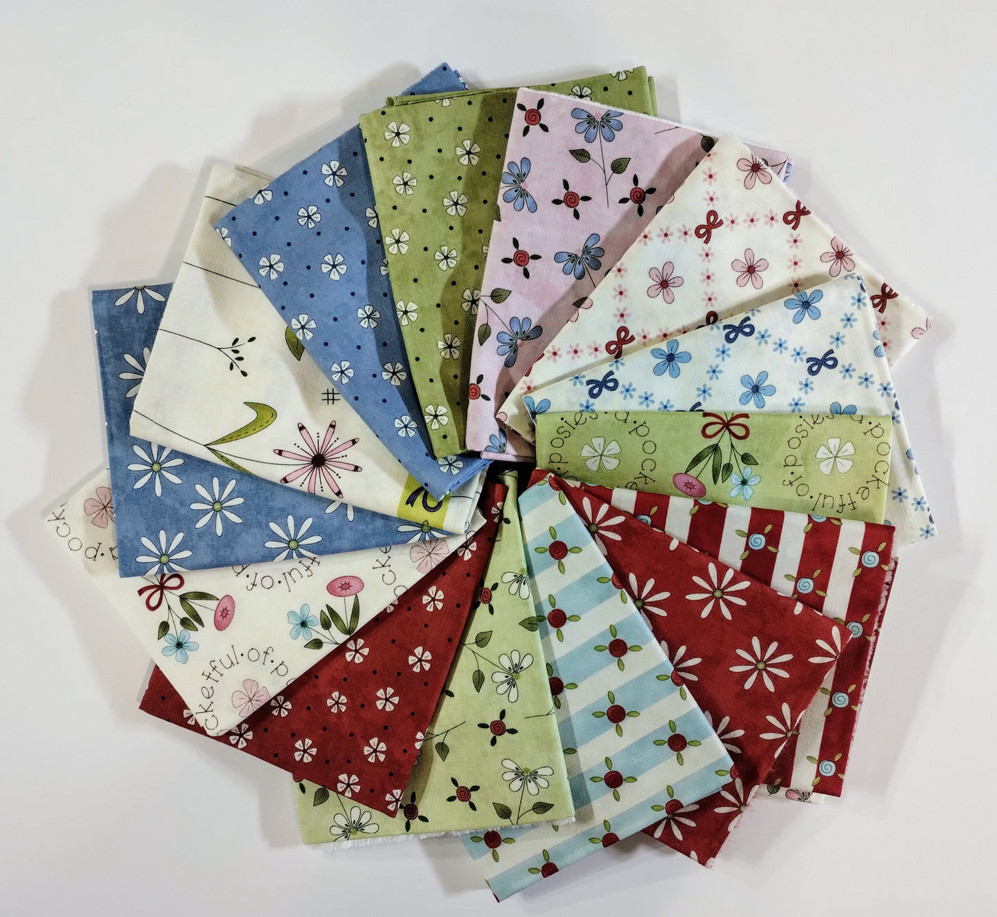 Pocketful of Posies - Fat Quarters (15) - Licence To Quilt