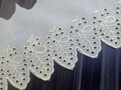 Cotton Eyelet Yellow - Licence To Quilt